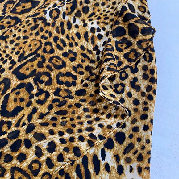 LULU’s Dare to Be Wild Animal Print Mini Skirt SIZE MEDIUM Ruffle Accent Trim - Picture 11 of 12